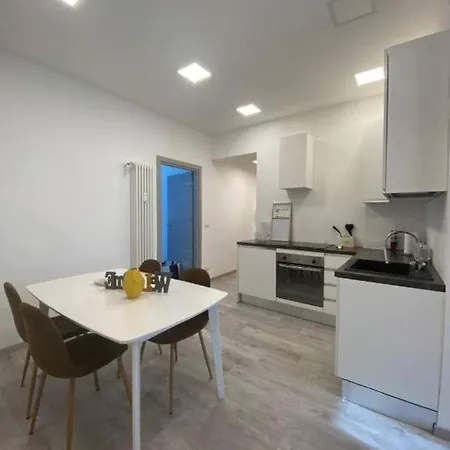 Lägenhet Mansardato - La Tua Casa Nel Cuore Di Turin