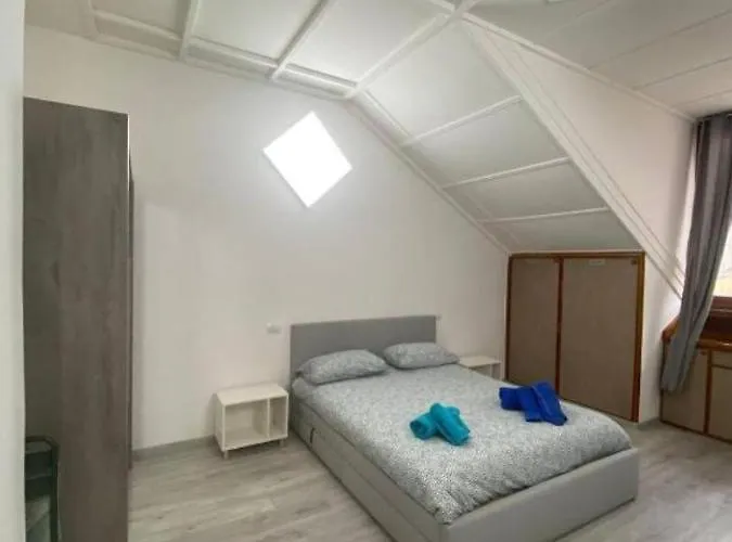Lägenhet Mansardato - La Tua Casa Nel Cuore Di Turin